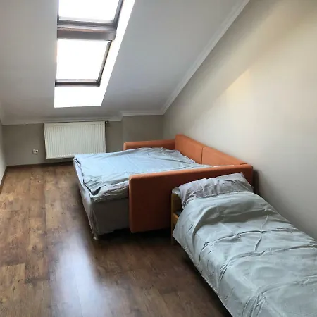 Apartament Emi